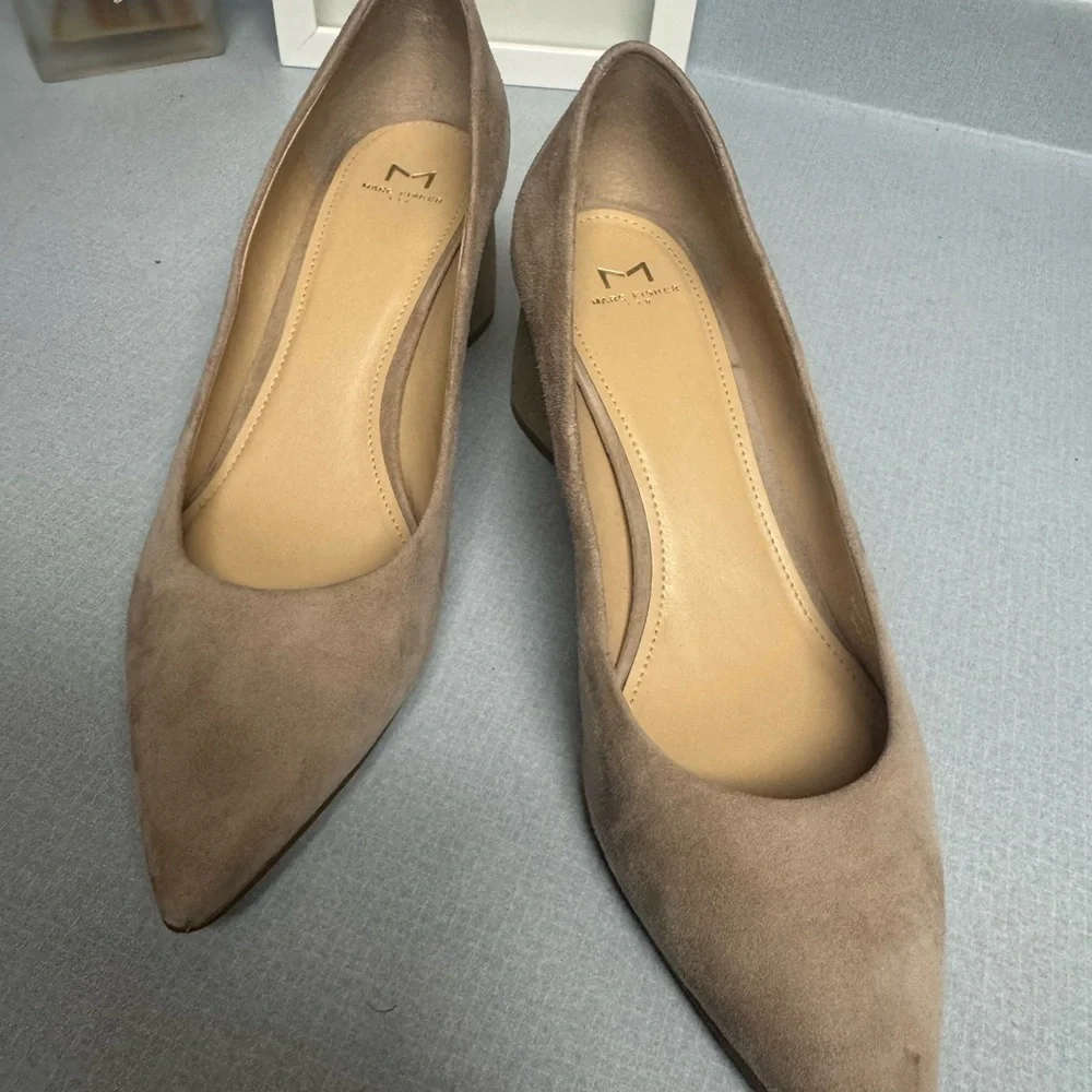 Marc Fisher Tan Heels Sophisticated Style size 8